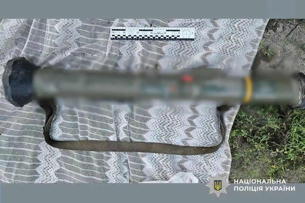 У Полтаві в автомобілі чоловіка виявили склад боєприпасів