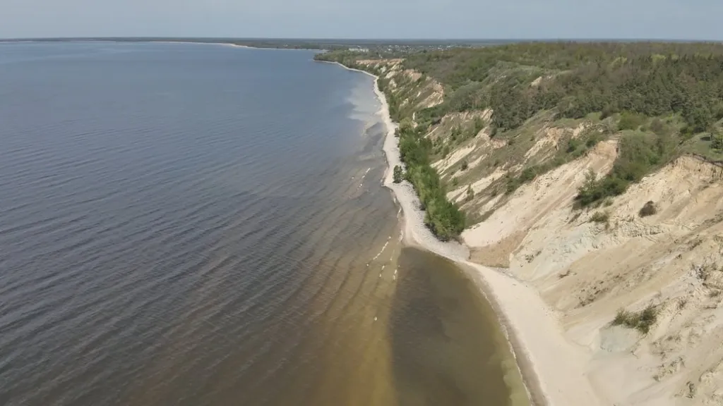 На Кременчуцькому водосховищі зафіксовано найнижчий рівень води за останні роки