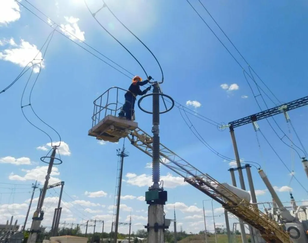 Посадовців «Полтаваобленерго» підозрюють в ухиленні від податків на 49 мільйонів гривень
