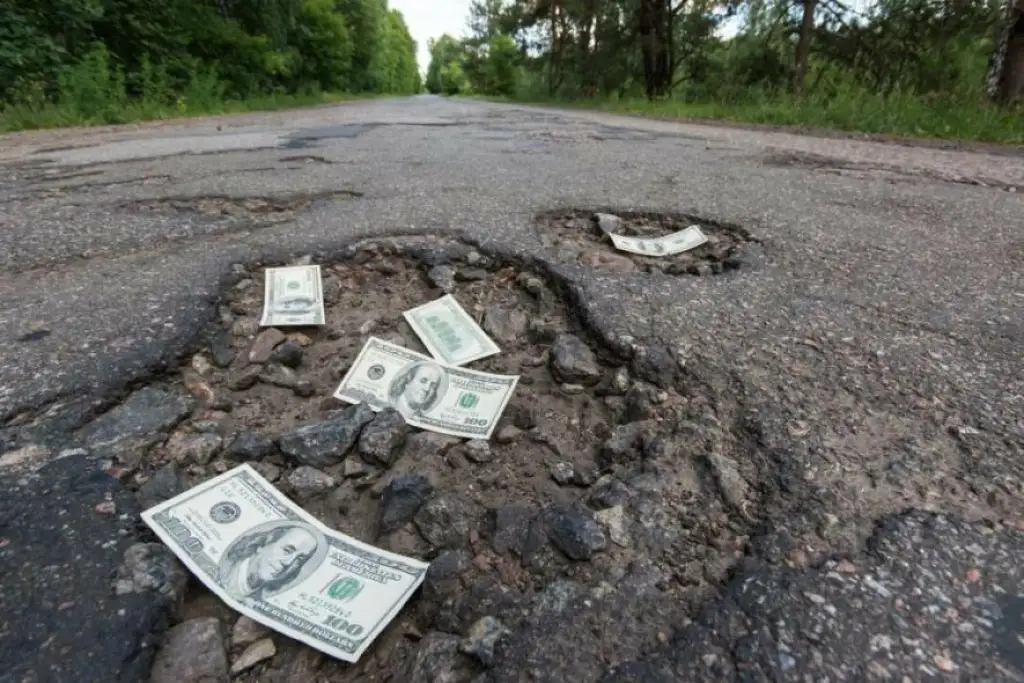 На Полтавщині посадовця та підприємців судитимуть за розтрату мільйонів на дорожніх роботах