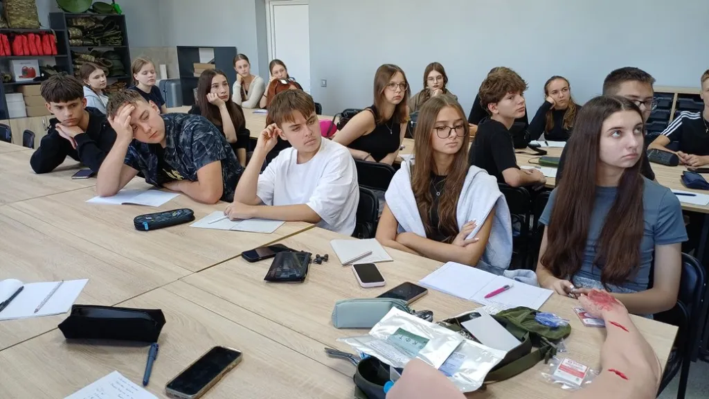 У Полтаві створять офіційні центри для викладання предмета «Захист України»