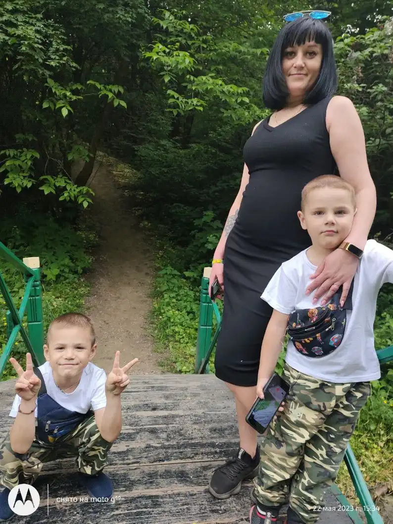 У Полтаві 9-річний хлопчик, на якого впало дерево, вийшов з коми: мама розповіла про стан дитини
