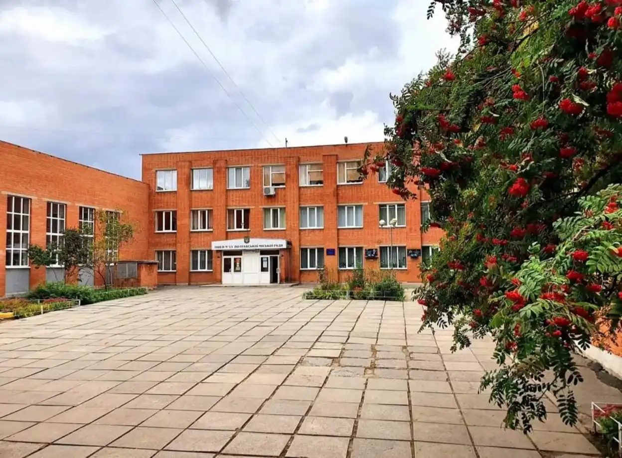 У Полтаві проведуть ремонт даху ліцею №33: роботи коштуватимуть понад 1,2 млн грн