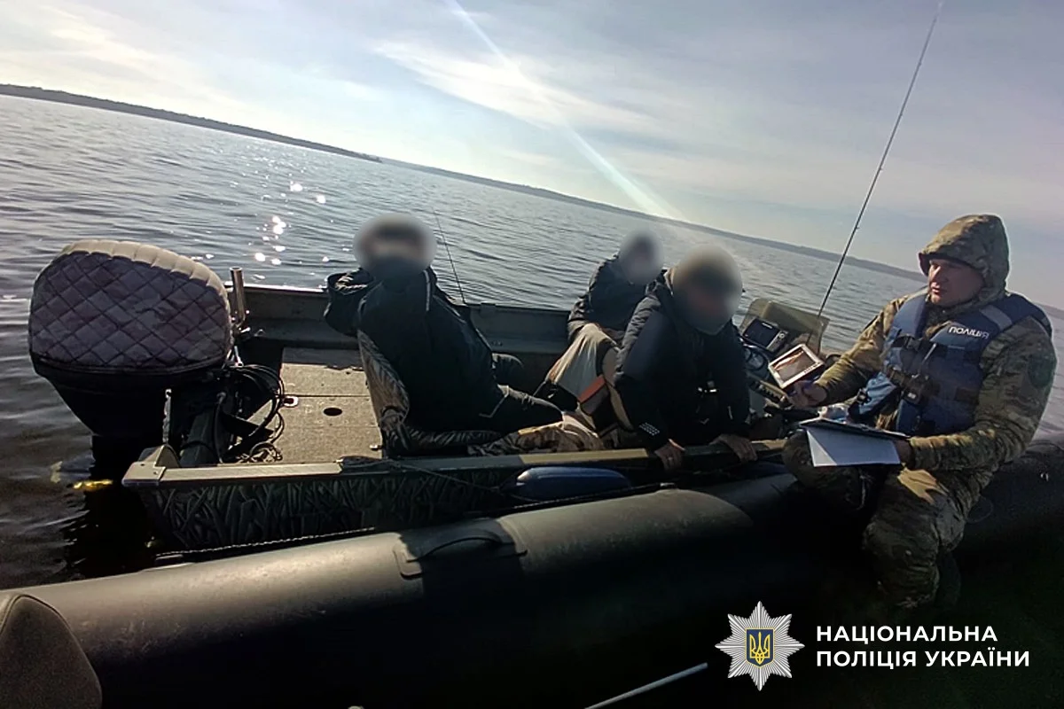 На Полтавщині виявили сотні метрів браконьєрських сіток та десятки порушень на воді