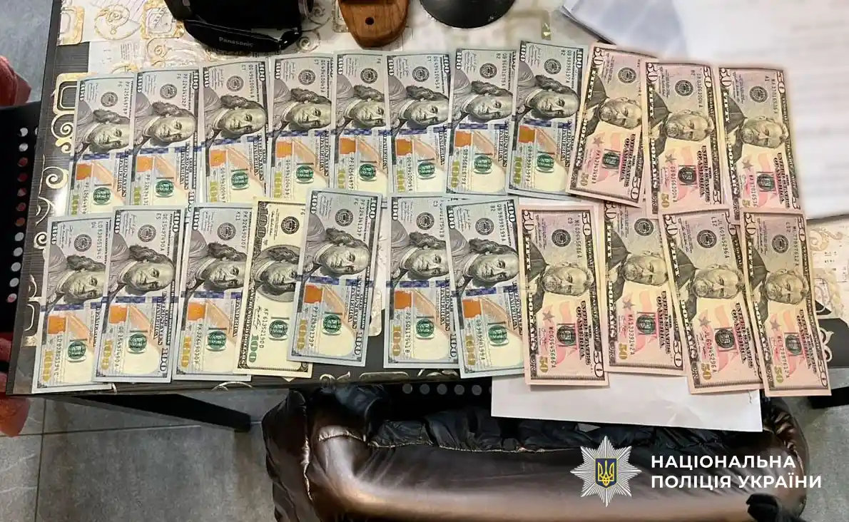 На Полтавщині затримали жінку, яка продавала фіктивні довідки про непридатність до служби