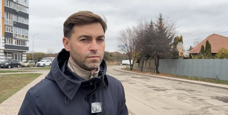 У Розсошенцях місцеві жителі заявляють про критичний стан дороги біля ЖК “Баронівський”