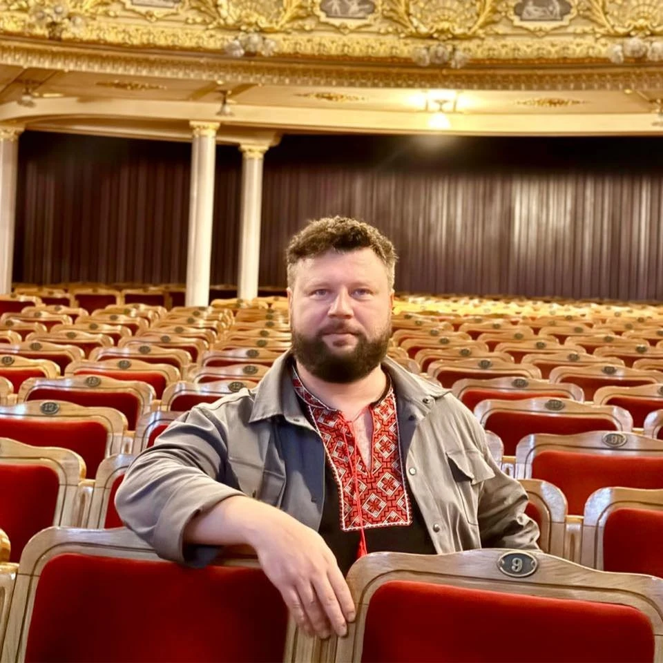 Прем’єра постановки “Галушки. Полтавські історії. Перші дні війни”: режисер Владислав Шевченко розповів про задум і особливості