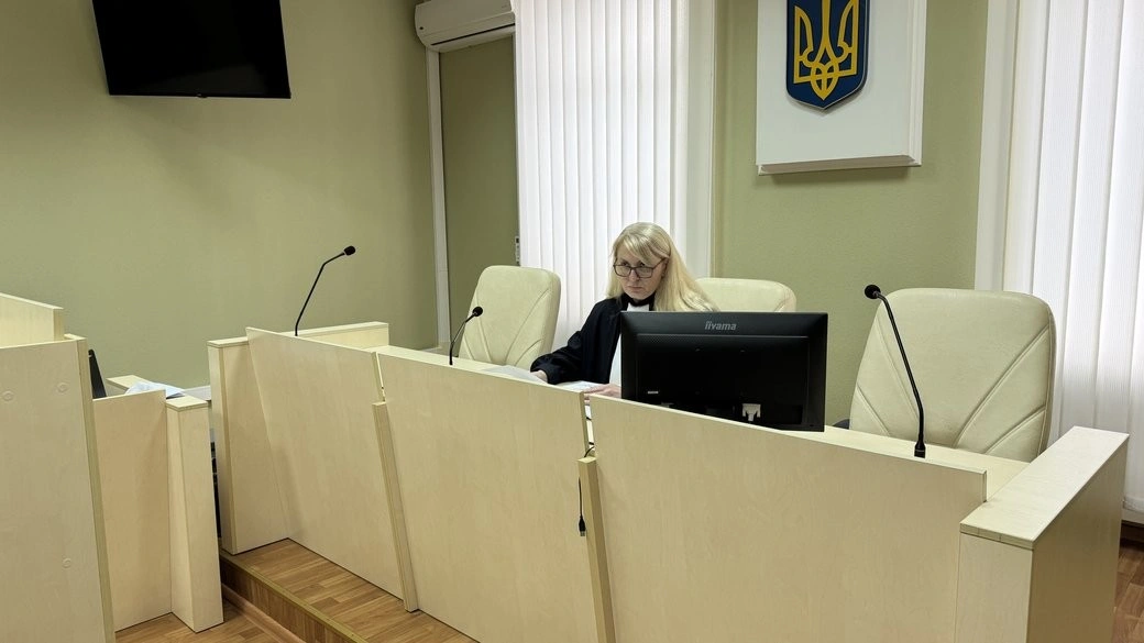 Чередниченко припускає, що закупівля автівок міськрадою може відобразитися на розгляді його позову
