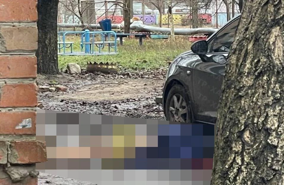 У Розсошенцях чоловік загинув після падіння з п’ятого поверху: поліція з’ясовує деталі