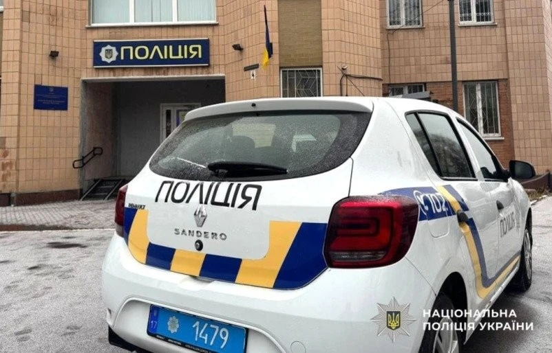 У Хоролі пошкодили могилу загиблого захисника: поліція відкрила провадження