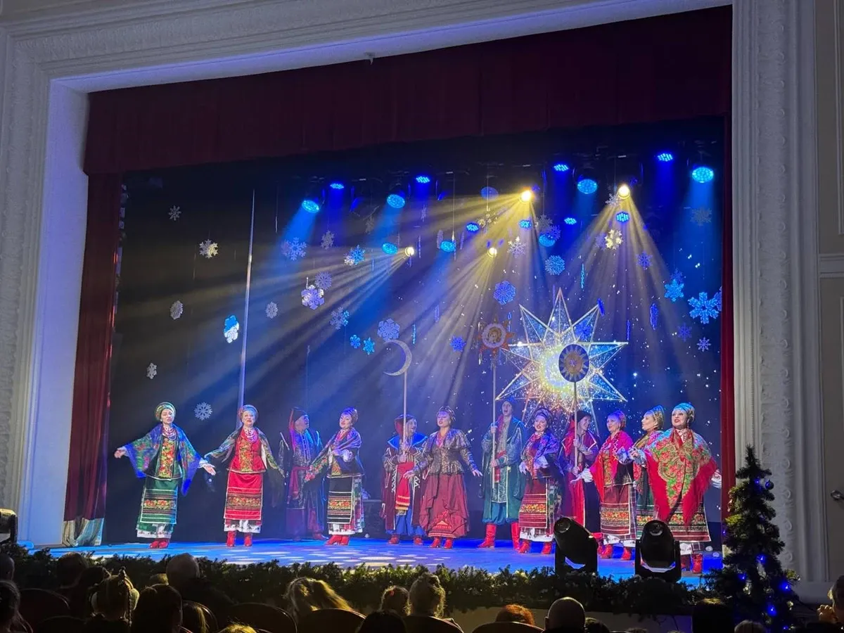 Полтавські діти відвідали благодійний мюзикл «Казковий сон зимової ночі»