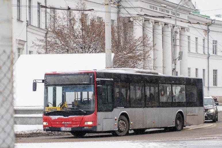 Полтава вивела на маршрут шість нових великогабаритних автобусів