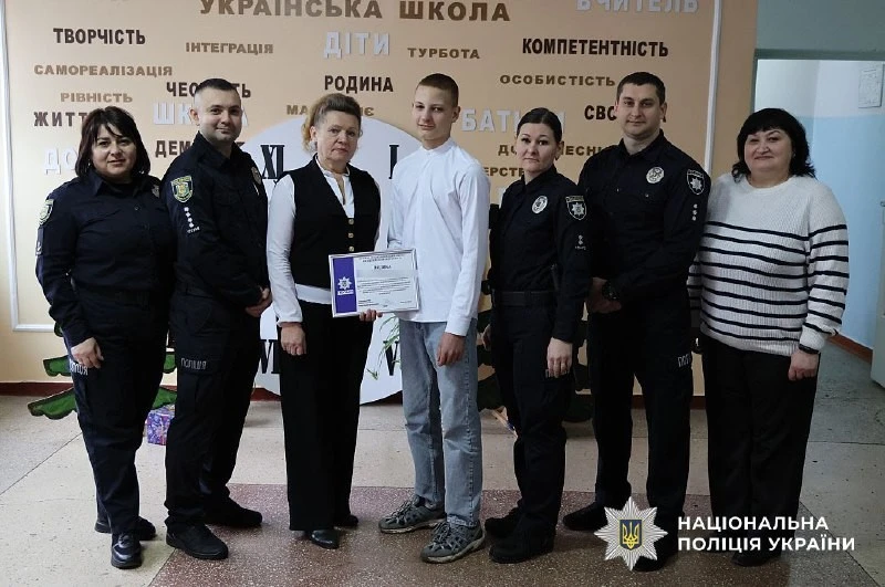 Троє полтавських школярів зупинили онлайн-набір ворога і отримали відзнаки