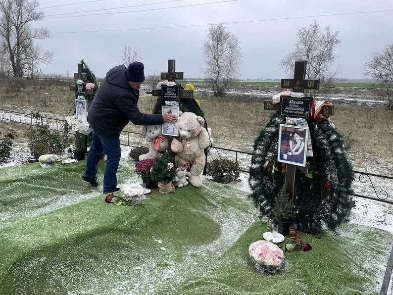 Рік потому: будинок на Баленка у Полтаві й досі стоїть напівзруйнований