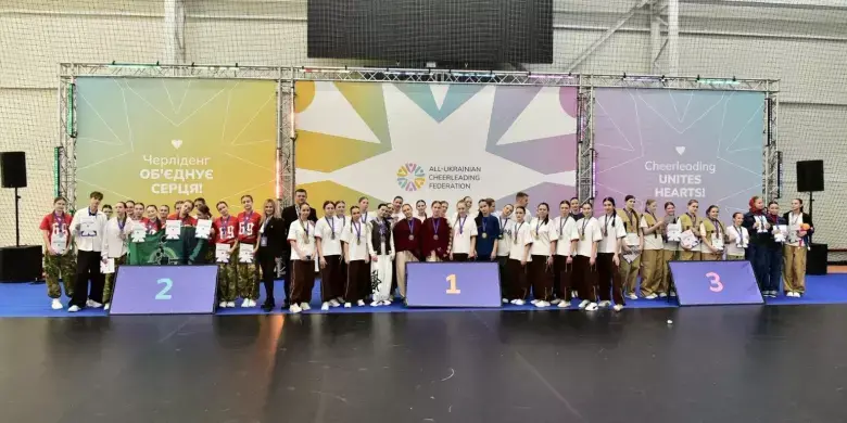 Тріумфальний виступ полтавських спортсменок на національній першості з черліденгу