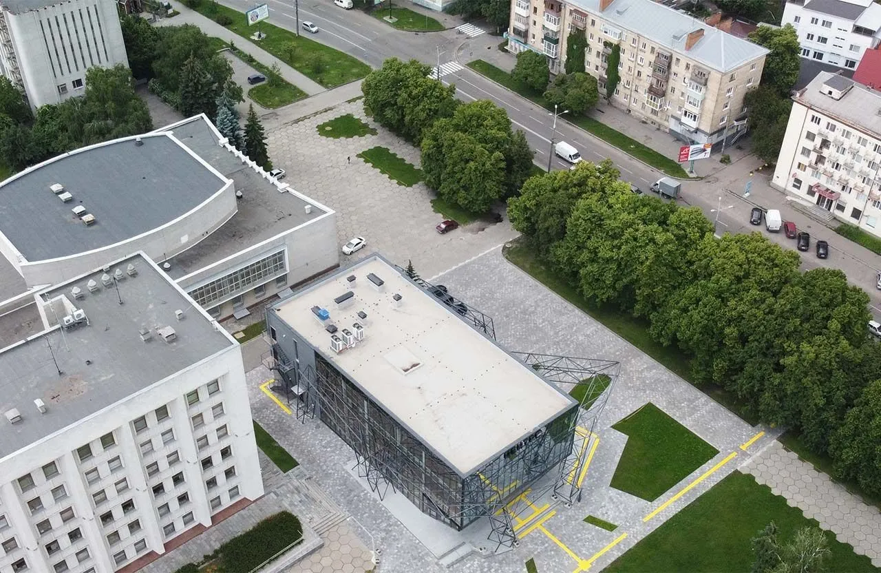 Модернізація території біля Полтавської облради: на проєкт інклюзивності виділили 1,5 мільйона гривень