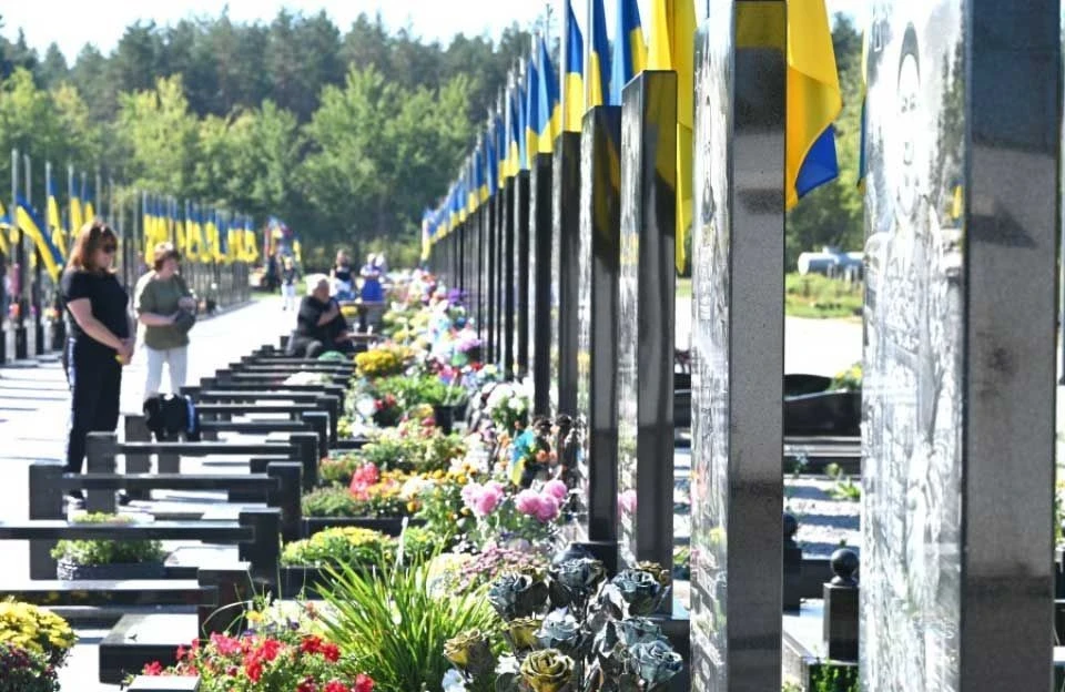 Замість корупційного скандалу — новий проєкт: у Полтаві перезапускають будівництво меморіалу в Затуриному