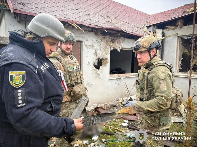 Небезпечні знахідки у Кременчуцькому районі: поліція ліквідувала наслідки нічної атаки