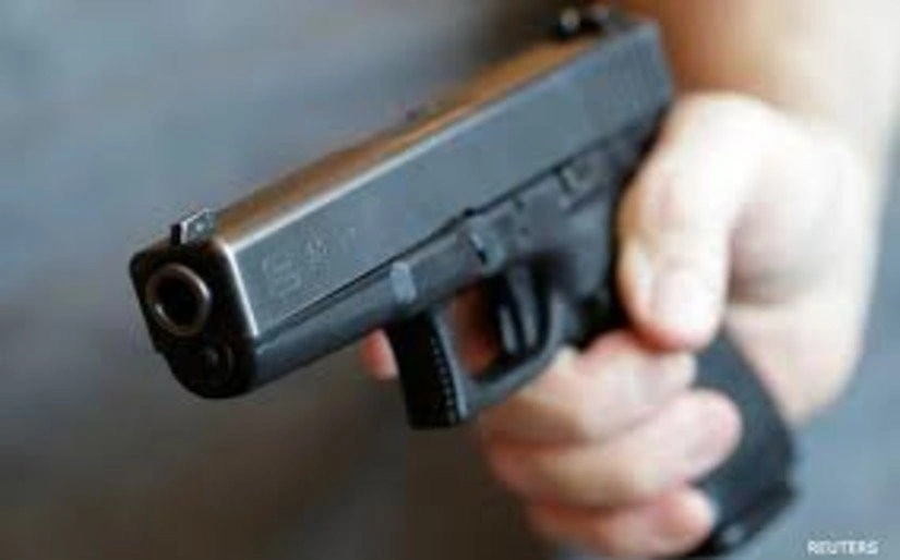 Вулична сутичка з вогнепальним фіналом: у Кременчуці чоловік поранив двох опонентів
