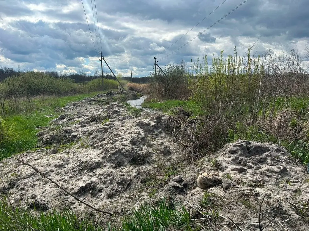 Понад пів мільйона гривень збитків: на Полтавщині судитимуть комунальників за отруєння річки та лісу